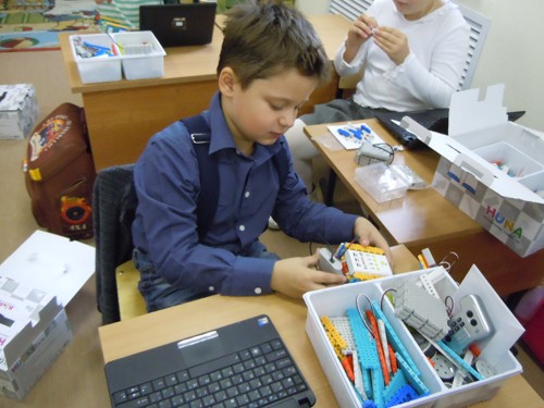Робототехника. Датчики препятствий.