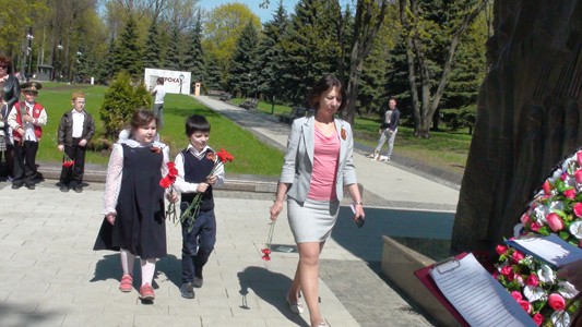 Возложение цветов