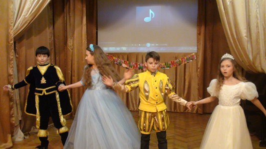 Стоптанная туфелька