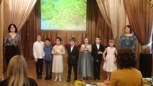 8 марта. 1 класс.